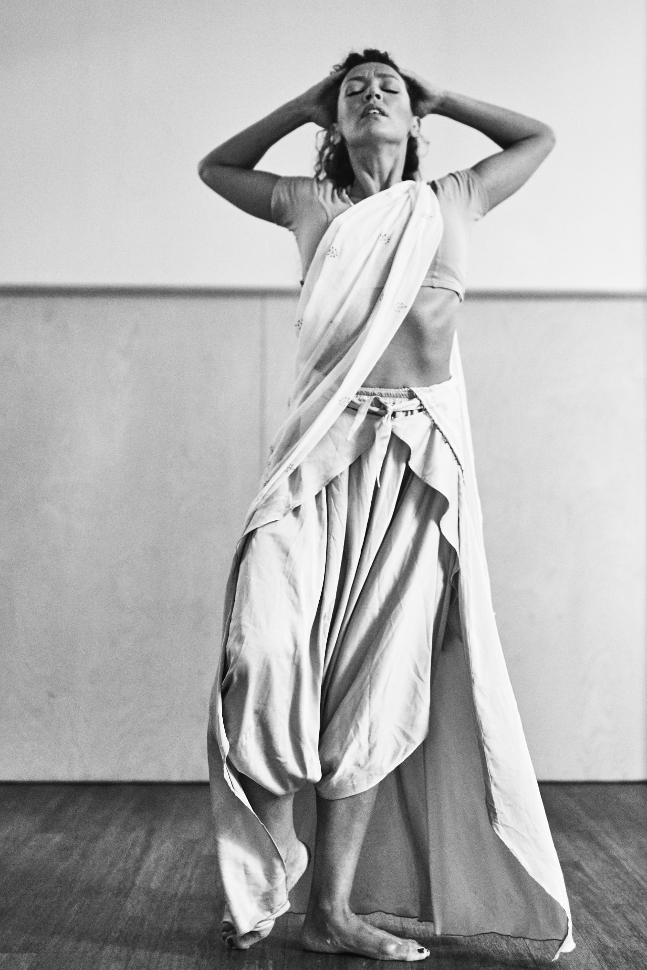 Vraja Sundari performing Gandharva-Veda